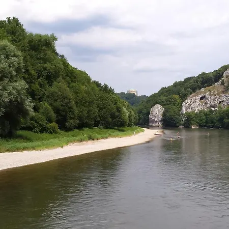 Souterrainwohnung شقة