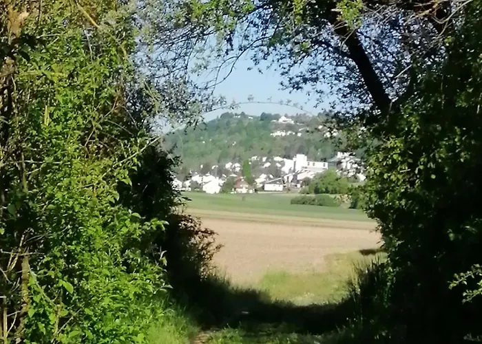 Souterrainwohnung 公寓